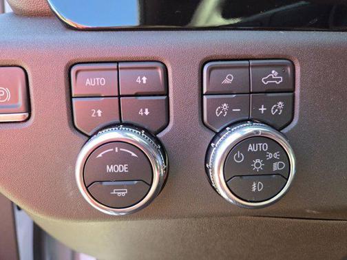 2026 GMC Sierra 2500 SLT