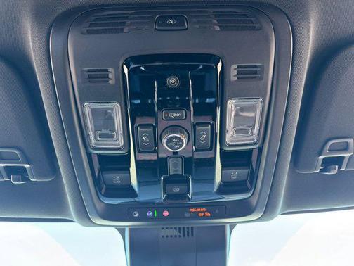 2026 GMC Yukon XL 4WD AT4