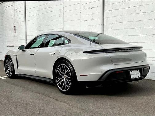 2024 Porsche Taycan