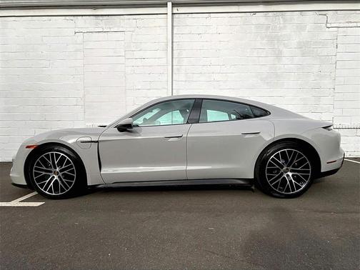 2024 Porsche Taycan