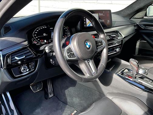 2022 BMW M5 Base