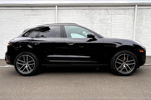 2025 Porsche Macan 
