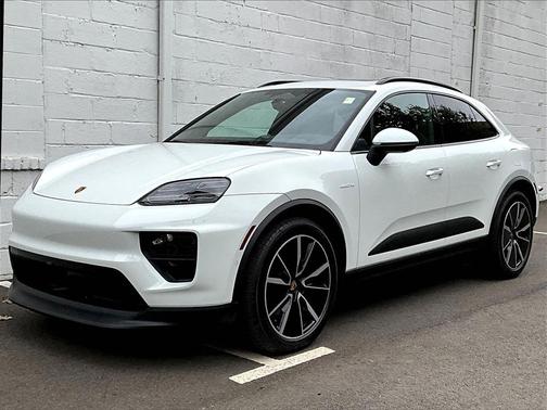 2025 Porsche Macan 4