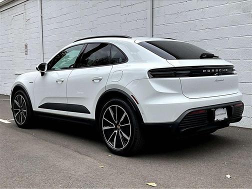 2024 Porsche Macan 4