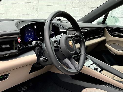 2024 Porsche Macan 4