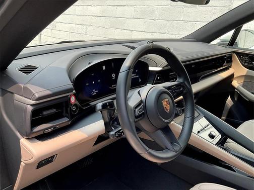2024 Porsche Macan 4