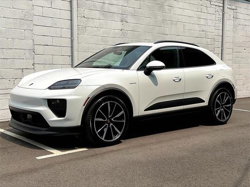 2024 Porsche Macan 4