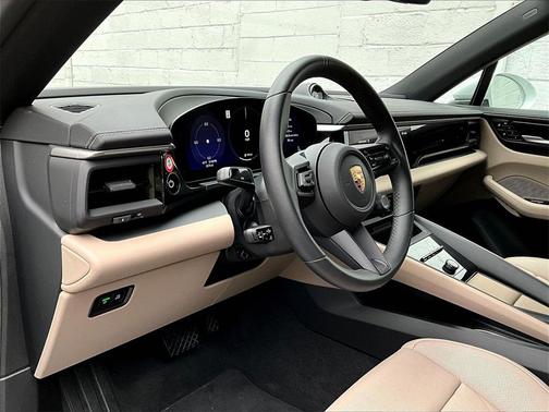 2024 Porsche Macan 4