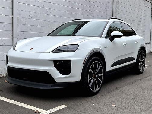 2024 Porsche Macan 4
