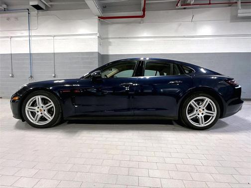 2019 Porsche Panamera 4