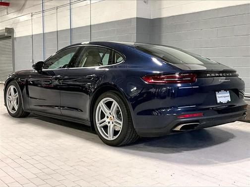 2019 Porsche Panamera 4