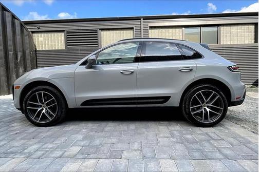 2025 Porsche Macan