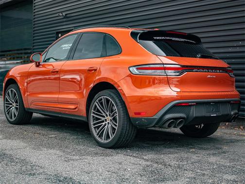 2025 Porsche Macan 