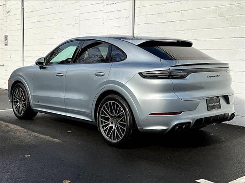 2022 Porsche Cayenne GTS