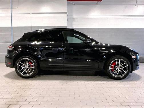2022 Porsche Macan S