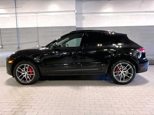 2022 Porsche Macan S