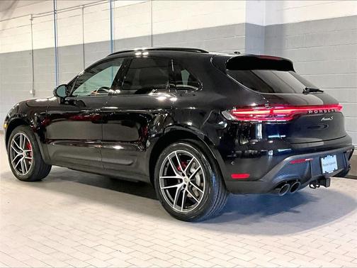 2022 Porsche Macan S