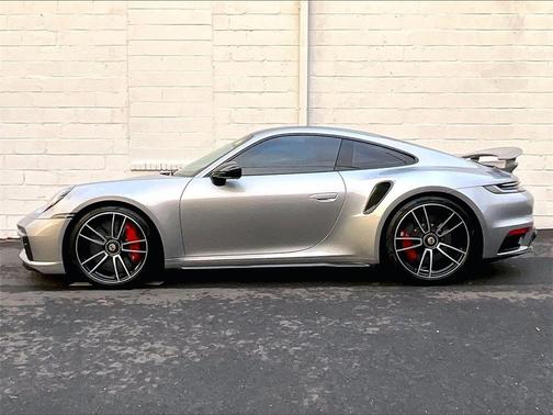 2021 Porsche 911 Turbo S