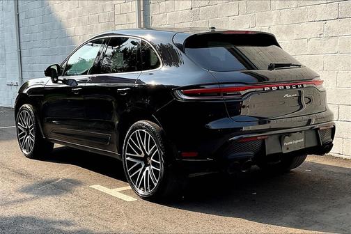 2025 Porsche Macan 