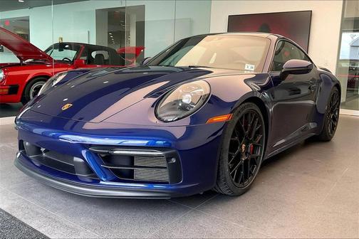 2023 Porsche 911 Carrera 4 GTS