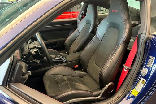 2023 Porsche 911 Carrera 4 GTS