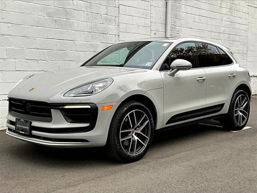 2025 Porsche Macan 