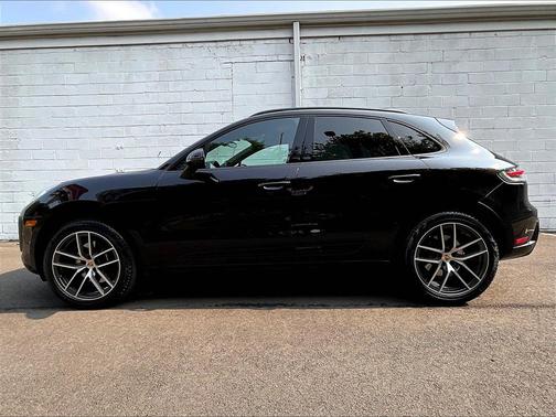 2025 Porsche Macan 