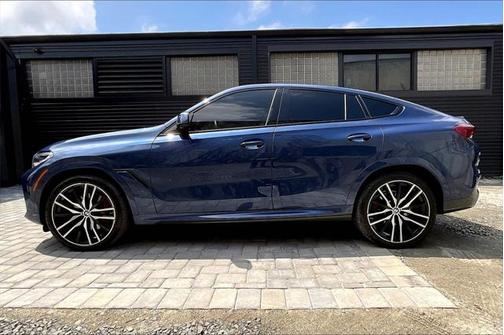 2022 BMW X6 xDrive40i