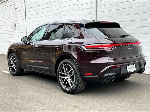2025 Porsche Macan 