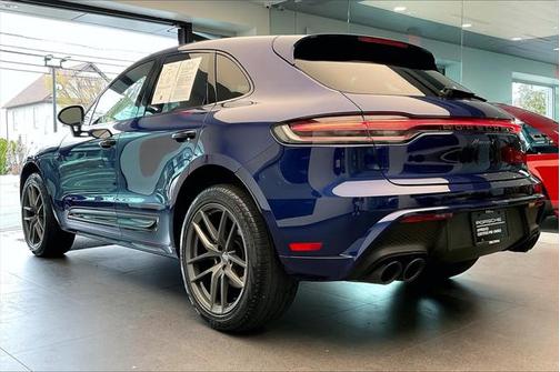 2024 Porsche Macan Base
