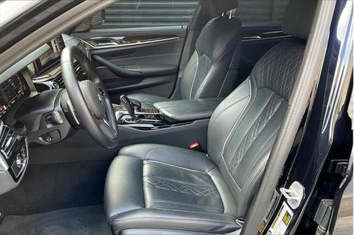 2023 BMW M550 i Xdrive