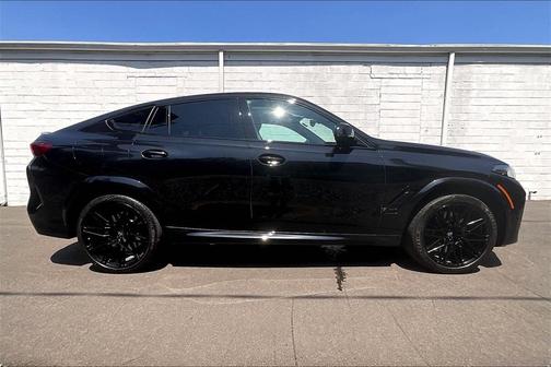 2025 BMW X6 M 