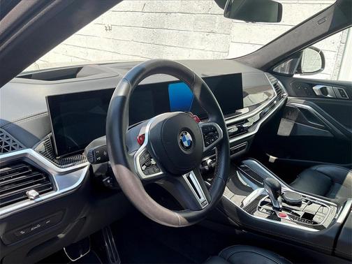 2025 BMW X6 M