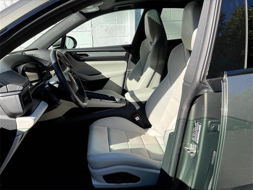 2024 Porsche Macan 4