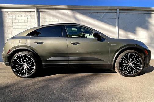 2024 Porsche Macan 4