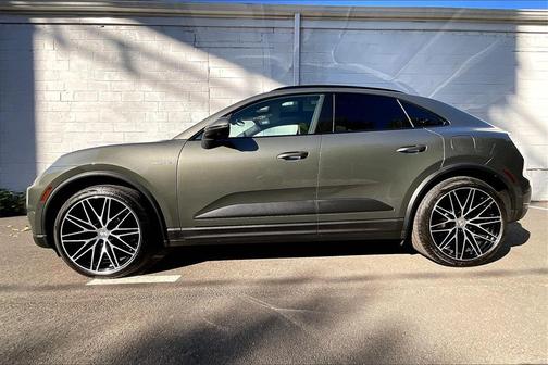 2024 Porsche Macan 4