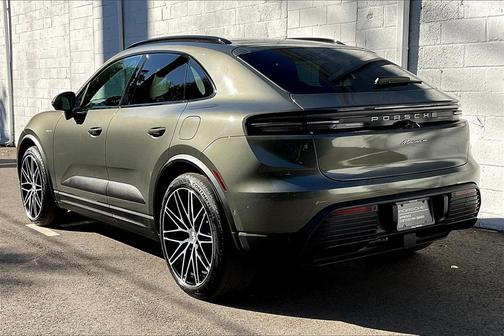 2024 Porsche Macan 4