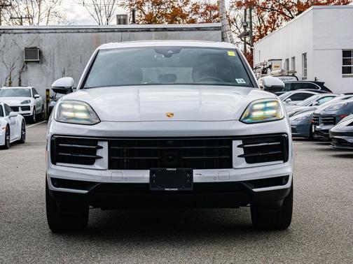 2025 Porsche Cayenne Cayenne