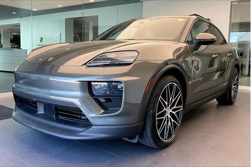 2024 Porsche Macan Base