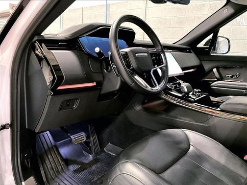 2023 Land Rover Range Rover Sport SE