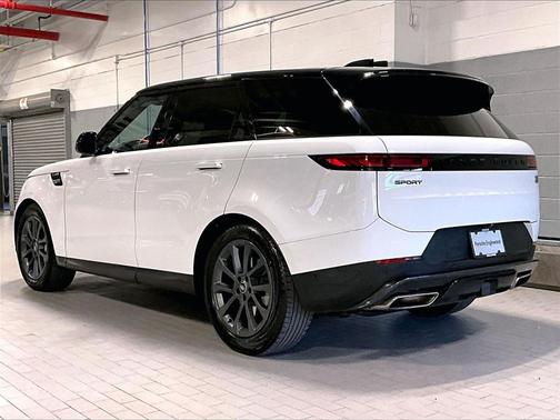 2023 Land Rover Range Rover Sport SE