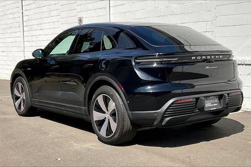 2024 Porsche Macan 4