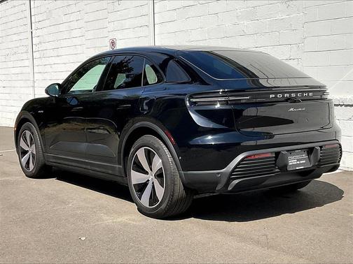 2024 Porsche Macan 4