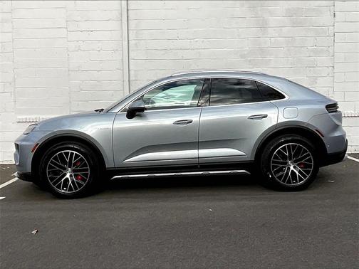 2025 Porsche Macan 4S
