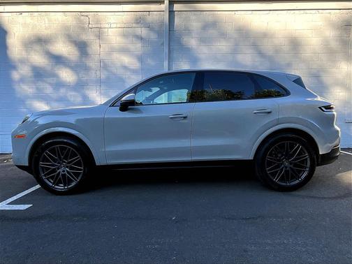 2025 Porsche Cayenne Cayenne