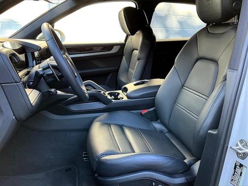2025 Porsche Cayenne Cayenne