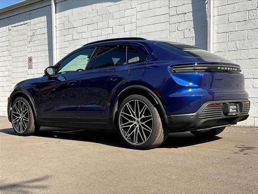 2024 Porsche Macan 4