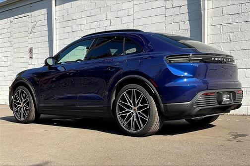 2024 Porsche Macan 4