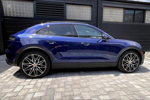 2024 Porsche Macan 4