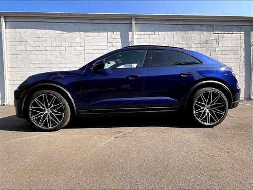 2024 Porsche Macan 4